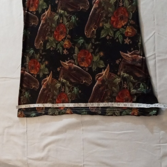 Cherry Loom horse profile tank - Picture 8 of 8